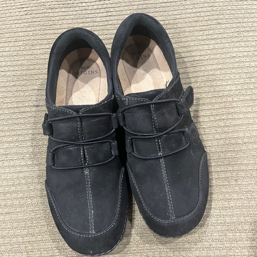 Earth Origins Nubuck Adjustable Slip-Ons - Black  9-1/2 Medium